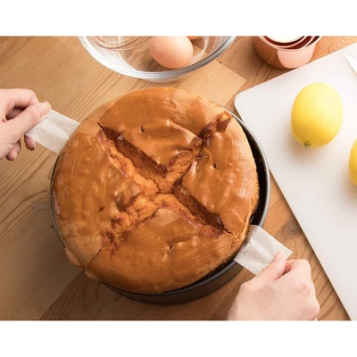 Juvale 100-Pack 9-Inch Round Parchment Paper For Baking With Easy Lift Tabs, Nonstick Cake Pan Baking Cheesecake Liners Precut Circles (White) 2 Juvale 100-Pack 9-Inch Round Parchment Paper For Baking With Easy Lift Tabs, Nonstick Cake Pan Baking Cheesecake Liners Precut Circles (White) - Image 2