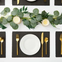 100-Pack Black Party Paper Placemats Rectangular Tabletop Mats With Wavy Edge