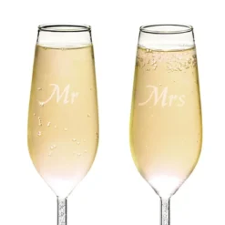 Juvale Set Of 2 'Mr And Mrs' Champagne Toasting Flutes For Bride And Groom, Wedding Wine Glasses For Newlyweds, Engagement Gifts -Juvale GUEST 8519879c eae3 4714 a166 ff676b59d375