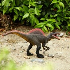 Juvale Green Spinosaurus Dinosaur Toy Figurine With Movable Jaw, Plastic Dinosaur Action Figure For Boys And Girls, Gifts For Kids, 11.5x6x3.5 In