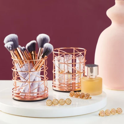 Juvale 2 Pack Rose Gold Pen Holder, Metal Wire Pink Pencil Holder For Desk, Office And School Supplies, Makeup Brush Organizer For Vanity, 3.6 X 4 In 2 Juvale 2 Pack Rose Gold Pen Holder, Metal Wire Pink Pencil Holder For Desk, Office And School Supplies, Makeup Brush Organizer For Vanity, 3.6 X 4 In - Image 2